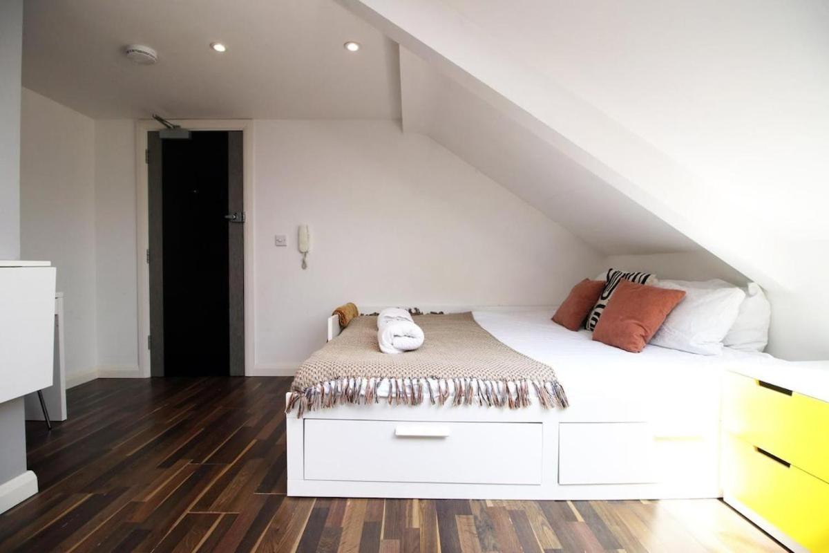 Chic & Trendy Studio Κάρντιφ Εξωτερικό φωτογραφία